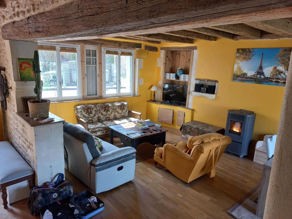 Villa Le Moulin D'Errol Saint-Jean-dʼAngély Esterno foto